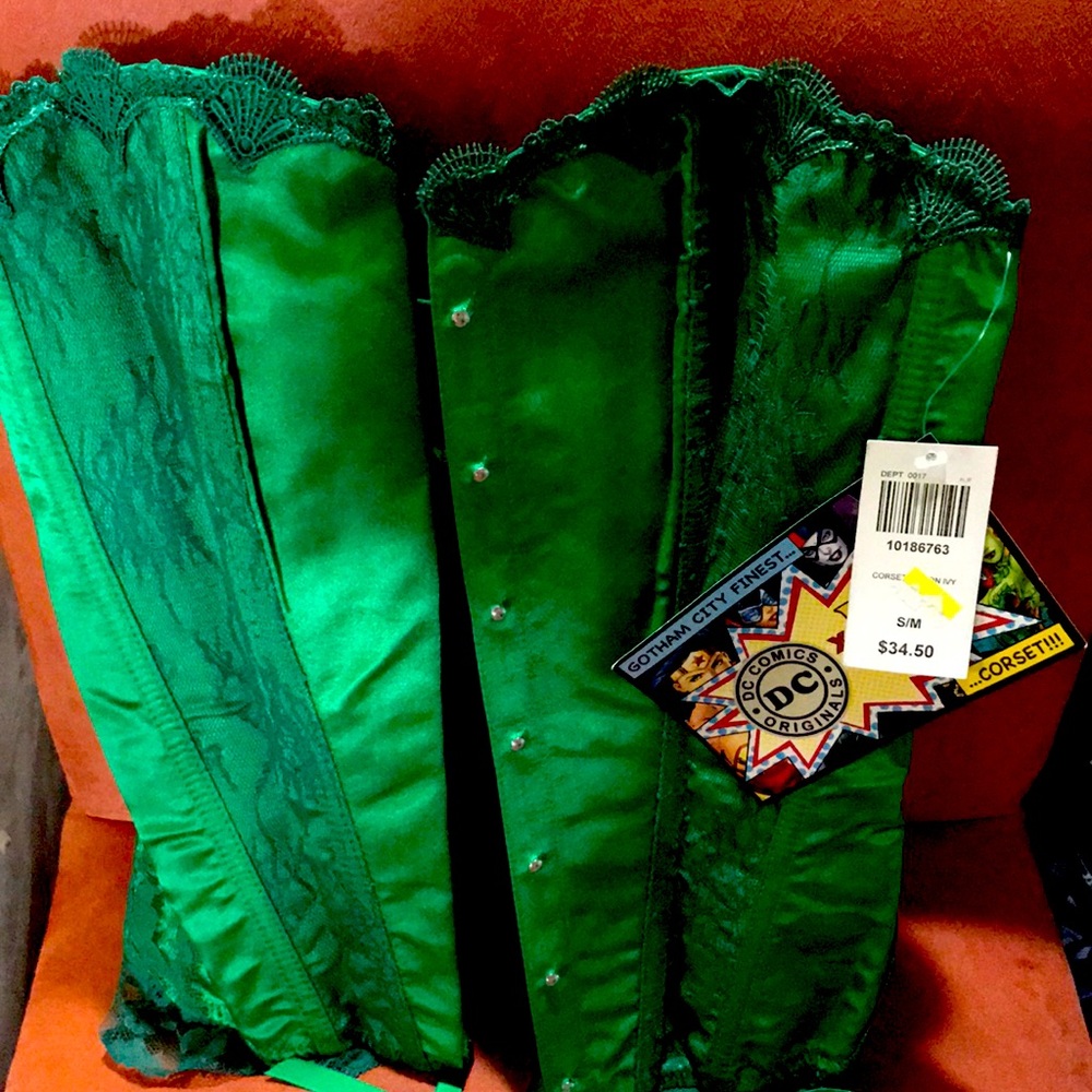 Poison Ivy corset